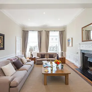Apartment The New Town Idyll @ Dublin Street